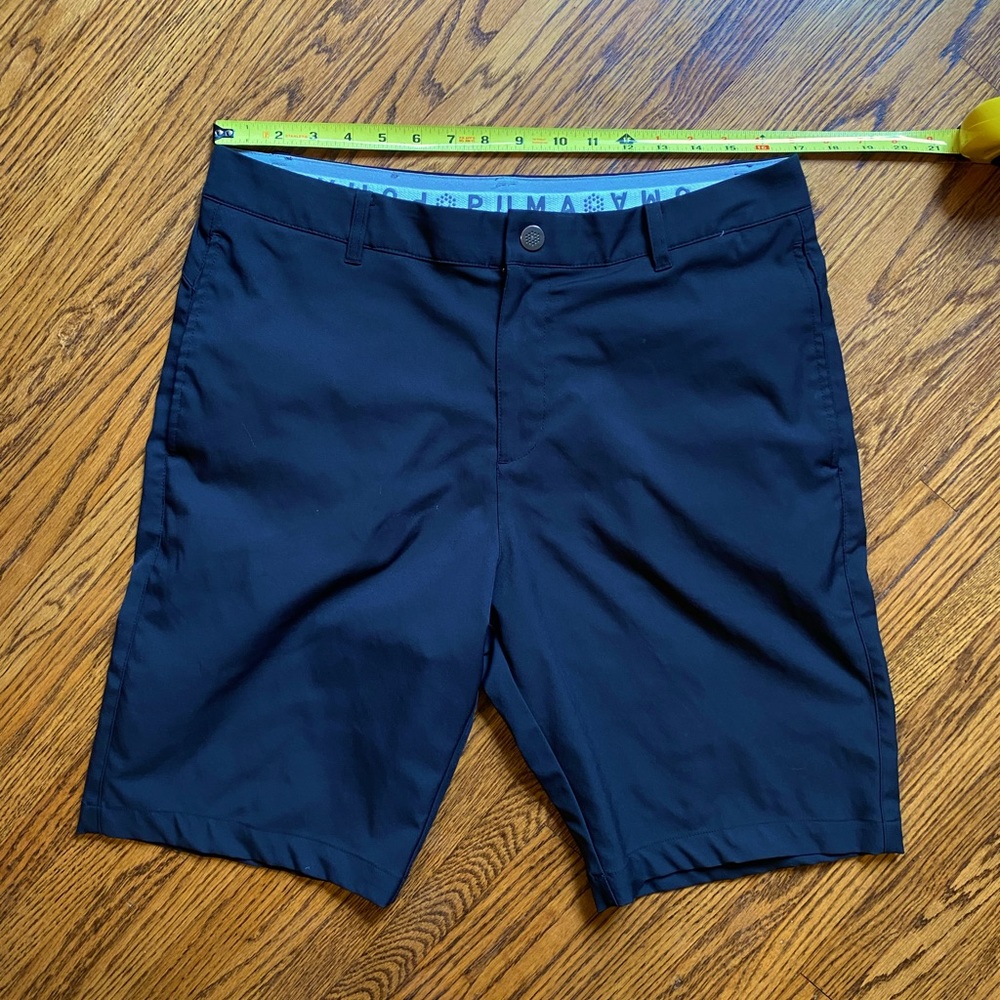 Puma Men’s Black Shorts Size 34